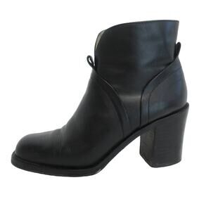 MIA Womens Size 8.5 M Black Leather Chunky Heel Ankle Boots Zipper Brazil